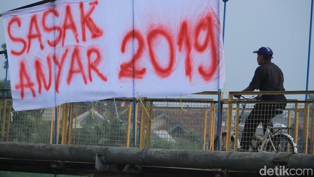 Jembatan Rusak, Warga Rancamanyar Tunggu Desain Ridwan Kamil