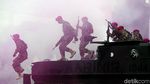 Aksi Para Prajurit TNI Unjuk Kemampuan di Sertijab Dankormar