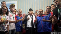 Maruf Amin pun merespon positif aspirasi para buruh KSPSI dan mengatakan akan melakukan perubahan dan perbaikan untuk kesejahteraan para buruh.