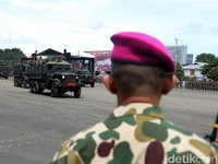 Fakta di Balik Tank dan Kapal Selam Buatan RI