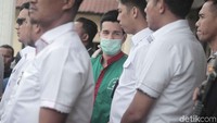 Steve Emmanuel sudah lama mengonsumsi narkoba jenis kokain. Tetapatnya, sejak 10 tahun lalu.