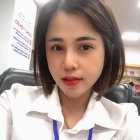 Karena saya tidak berada dalam situasi keuangan yang baik, saya harus mulai bekerja tanpa banyak istirahat setelah operasi. Pada hari ketiga setelah prosedur pembesaran payudara, saya harus menahan rasa sakit dan pergi bekerja. Itu adalah saat paling menyakitkan dalam hidup saya, ungkap Huyen. Foto: Istimewa