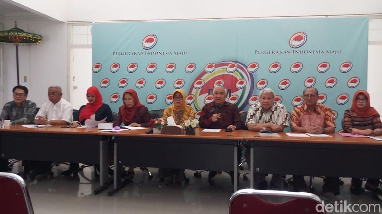 Siti Zuhro: Rasa Saling Curiga Berkembang di Indonesia Siti Zuhro: Rasa Saling Curiga Berkembang di Indonesia