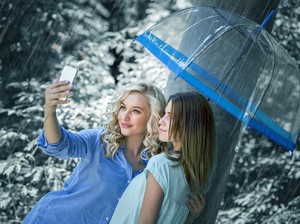 Ada Orang Selfie di Lokasi Bencana? Tak Usah Tunggu Viral, Tegur Saja