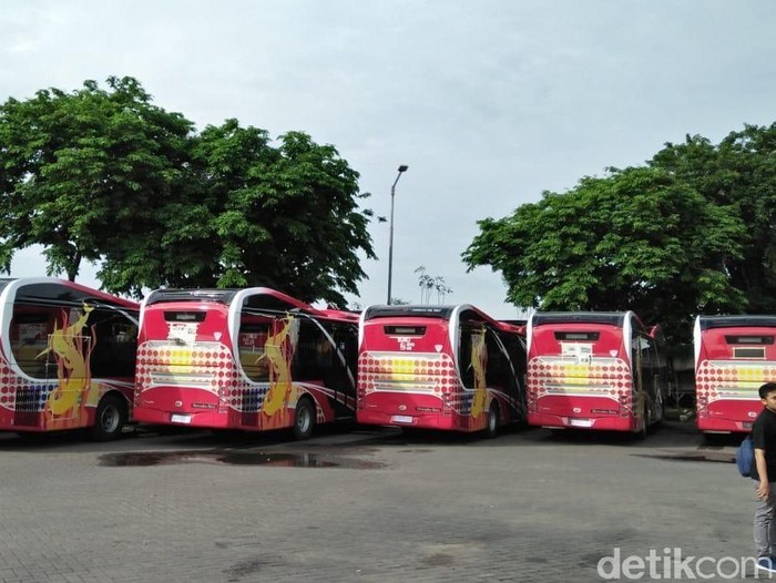 bus suroboyo baru