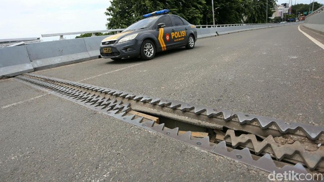 Fakta Flyover Rawa Buaya Renggang karena Overload