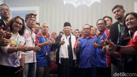 Dukungan yang diberikan para buruh KSPSI itu diharapkan membuat Jokowi-Maruf Amin jika terpilih nanti merevisi Peraturan Pemerintah Nomor 78 Tahun 2015 tentang Pengupahan.