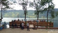 Apalagi saat akhir pekan, pengunjung semakin ramai untuk datang ke sini (Datuk Haris/detikTravel)
