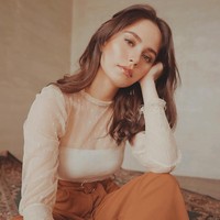 Cantik, seksi dan populer ternyata bukan jaminan seorang wanita merasa bahagia. Jessy Mendiola buktinya. Dalam wawancara dengan Inquirer, Jessy mengungkapkan dia mengalami depresi selama dua tahun dan pernah sampai memotong urat nadinya. Foto: Dok. Instagram @senorita_jessy