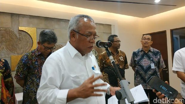 Menteri PUPR Basuki Hadimuljono memberi keterangan terkait OTT KPK