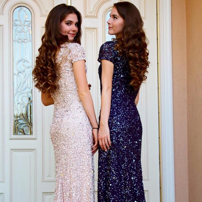 Suatu hari, ayah mereka merekomendasikan untuk berkonsultasi dengan ahli diet Dr. John McDougall. Sebelumnya dokter tersebut sudah membantu ibu mereka sembuh dari penyakit yang menyerang sistem imun tubuh. Karena penyakit itulah sang ibu dan kemudian ayahnya serta mereka menjadi penganut pola makan vegan. Foto: Dok. Instagram