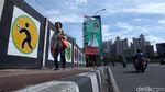 Disegel, Reklame Ketum PPP Masih Eksis di Jalan S Parman