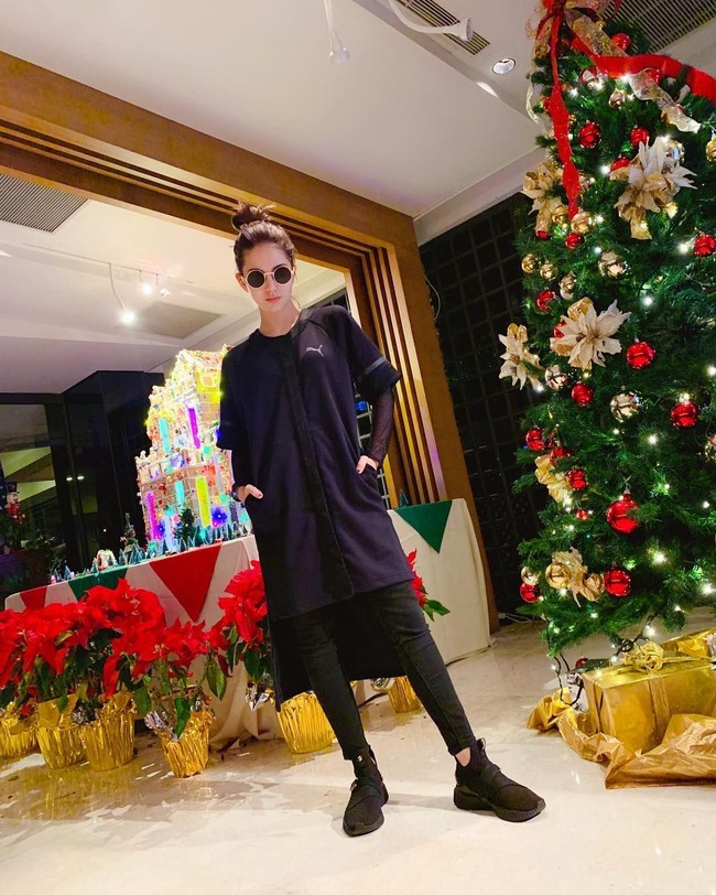 Kado dari Hannah yang berupa Lamborghini seharga Rp 6,5 miliar ini diberikan pada Jay Chou pada perayaan Natal kemarin. Foto: Instagram