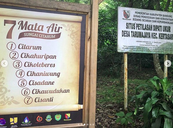 MENGUNJUNGI Situ atau Danau Cisanti, asal muasal sumber air yang menjadi Sungai Citarum. Dialiri abadi oleh 7 sumber mata air begitu tulis Ridwan Kamil pada postingan fotonya (Instagram/ridwankamil) MENGUNJUNGI Situ atau Danau Cisanti, asal muasal sumber air yang menjadi Sungai Citarum. Dialiri abadi oleh 7 sumber mata air begitu tulis Ridwan Kamil pada postingan fotonya (Instagram/ridwankamil)