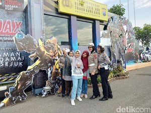 Di Sidoarjo juga Ada Pos Pengamanan Dijaga Robot Transformers