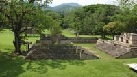 Di daerah Copan, terdapat situs arkeologi peradaban Maya. Kini, tempat tersebut juga jadi destinasi wisata di Honduras. Bahkan, jadi salah satu warisan budaya yang diakui oleh UNESCO (honduras.travel)
