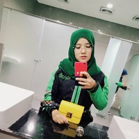 Tak hanya karena penampilannya, Melisa juga populer karena aktif melakukan kegiatan kemanusiaan. Ia sering membantu penggalangan dana di media sosial.  Foto: Instagram/melisaprita