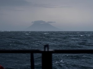 PVMBG: Semburan Gas Beracun Anak Krakatau Tak Mencapai Pemukiman