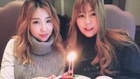 Sebelum grup itu bubar, Gong Minzy jadi salah satu anggota yang tak menandatangani kontrak lanjutan managemen 2NE1. Ia memilih untuk rehat dari dunia hiburan pada bulan April 2016. Foto: Istimewa