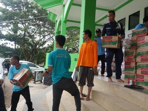 Lebih Dekat dengan Aktivitas Relawan Posko PLN di PLTU Labuan