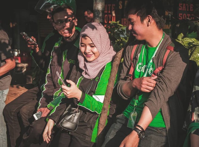 Hijabers asal Bandung ini membantu orang-orang kurang mampu yang didera penyakit berat. Penggalangan dana yang Melisa lakukan pun mendapatkan hasil yang cukup besar. Foto: Instagram/melisaprita