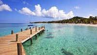 Letak Bay Islands masuk ke dalam kawasan Karibia (honduras.travel)