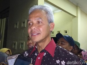 Ganjar Ingin SKTM Tidak Berlaku di Penerimaan Siswa Baru