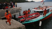 KM Sinar Bangun tenggelam saat berlayar dari Pelabuhan Simanindo, Kabupaten Samosir, menuju Pelabuhan Tigaras, Kabupaten Simalungun. Antara Foto/Irsan Mulyadi. 
