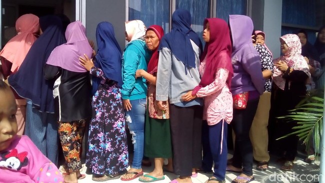 Cukai Naik, PHK hingga Gulung Tikar Hantui Industri Rokok