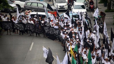 Solidaritas untuk Muslim Uighur, Ormas Islam Surabaya Geruduk Konjen China