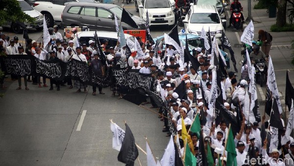 Solidaritas untuk Muslim Uighur, Ormas Islam Surabaya Geruduk Konjen China