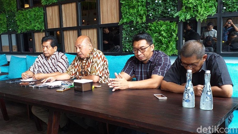 Soal Rekam Biometrik, Amphuri Jatim Ancam Boikot Umrah dan Haji Soal Rekam Biometrik, Amphuri Jatim Ancam Boikot Umrah dan Haji