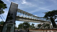 Ini penampakan JPO di Jalan Dr Sumarno, Jakarta Timur.
