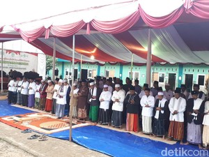 Maruf Amin Hadiri Salat Gaib Korban Tsunami Selat Sunda di Pandeglang