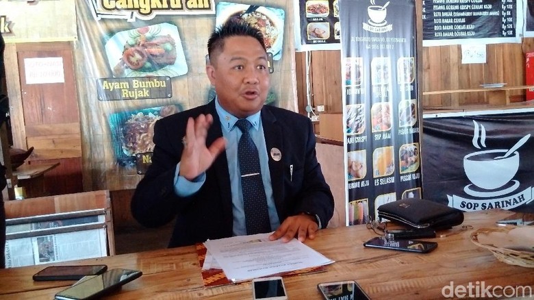 Terlapor Dugaan Perkosaan Akan Surati Rektor UGM, Tuntut Wisuda Februari Terlapor Dugaan Perkosaan Akan Surati Rektor UGM, Tuntut Wisuda Februari