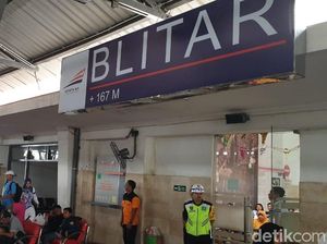 Tiket KA Tambahan Angkutan Lebaran di Blitar Ludes Terjual