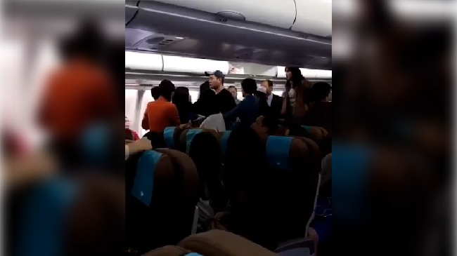 Fakta-fakta Penumpang Garuda Ricuh dalam Pesawat