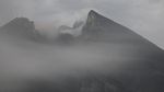 Ngeri! Guguran Lava Pijar Gunung Merapi