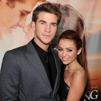 Beberapa bulan berpacaran, pasangan Hollywood ini dikabarkan putus karena kesibukan kerja. Tapi hanya berselang sebulan, keduanya terlihat makan bersama dan dua bulan setelahnya diberitakan memutuskan untuk break. Foto: Getty Images