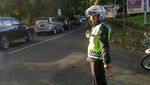 Penampakan Kemacetan Menuju Puncak H-3 Tahun Baru