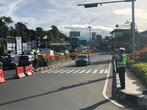 Puncak Diberlakukan Satu Arah ke Jakarta hingga Jelang Magrib