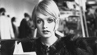 60 Tahun di Dunia Model, Begini Cara Twiggy Awet Muda di Usia 76