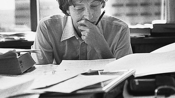 Bill Gates memajang foto masa mudanya ini di Instagram. Aku selalu suka mendalami sains dan matematika, tulisnya di caption. Foto: Instagram