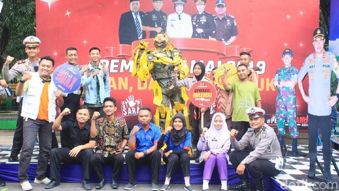 Bumblebee Bawa Misi Pemilu Damai dan Lawan Hoax