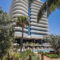 Saking istimewanya, apartemen tersebut dibeli Kanye dengan harga yang cukup fantastis. Dikabarkan Daily Mail, apartemen yang berada di gedung 18 lantai bernama Faena House itu bernilai US$ 14 juta atau sekitar Rp 200 miliar! (Foto: Dok. Miami Condo Investments)