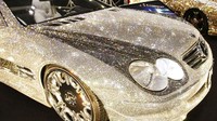 Pangeran Saudi Alwaleed membeli Mercedes-Benz yang sepenuhnya terbuat dari berlian dengan biaya US$ 48 juta. istimewa/ppcorn.