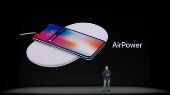 AirPower, wireless charger milik Apple dijadwalkan akan hadir pada tahun 2018. Tapi hingga sekarang, masih belum ada tanda-tanda kehadirannya. Foto: CNET