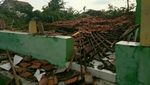 Potret Dampak Puting Beliung di Cirebon: Bocah Tewas dan 120 Bangunan Rusak