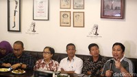Dalam diskusi tersebut Forum Masyarakat Peduli Parlemen menyoroti laporan Partai Hanura ke Bareskrim Polri terhadap Ketua KPU Arief Budiman dan Komisioner KPU Hasyim Asyari karena mencoret Oesman Sapta Odang (OSO) dari DCT DPD. Formappi menilai langkah yang dilakukan Hanura tidak tepat.