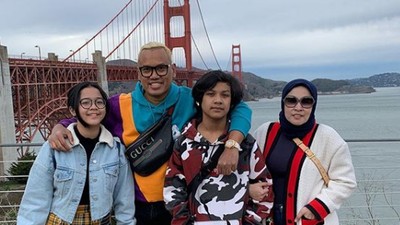 Keseruan Uya Kuya, Boyong Keluarga Liburan Akhir Tahun ke Amerika